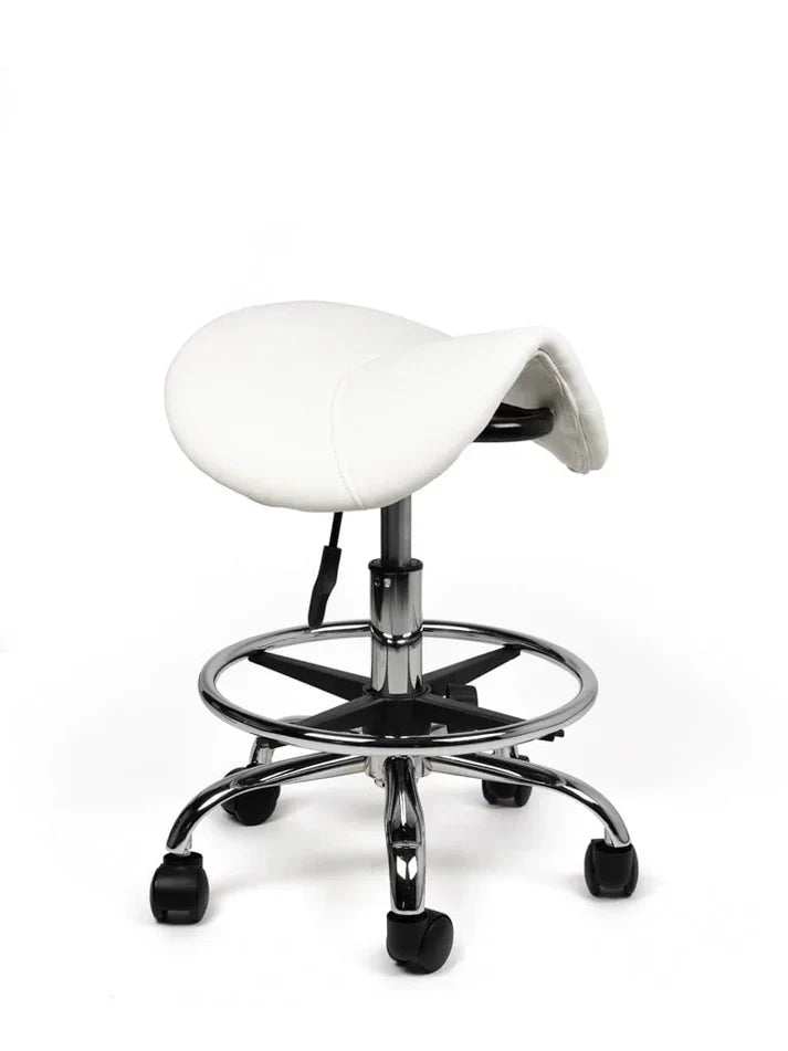 Sattelhocker Weiß Auf Räder